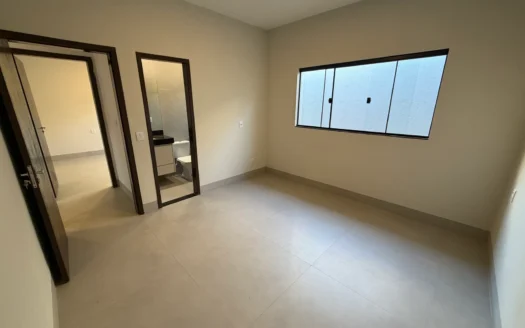 Casa de 3 Quartos  com Piscina