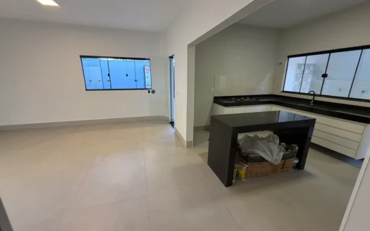 Casa de 3 Quartos  com Piscina