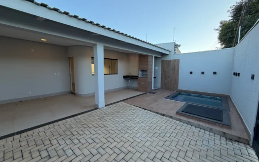 Casa de 3 Quartos  com Piscina