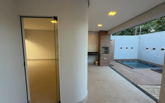 Casa de 3 Quartos  com Piscina