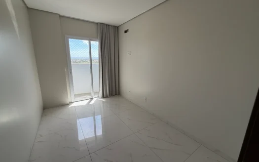 Apartamento com 3 Quartos