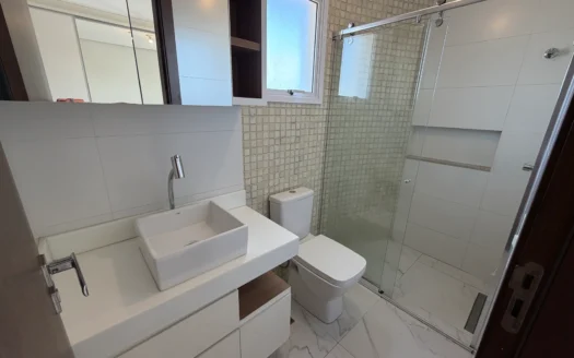 Apartamento com 3 Quartos