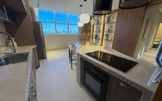Apartamento com 3 Suítes
