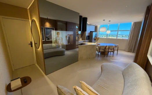 Apartamento com 3 Suítes