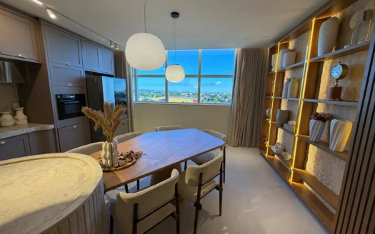Apartamento com 3 Suítes