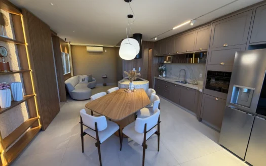 Apartamento com 3 Suítes