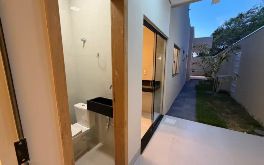 Casa com 3 Suítes na 1003 Sul