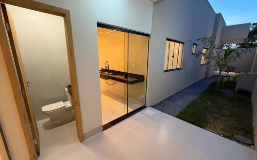 Casa com 3 Suítes na 1003 Sul
