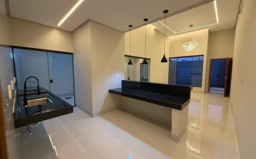 Casa com 3 Suítes na 1003 Sul