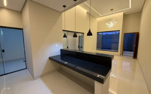 Casa com 3 Suítes na 1003 Sul