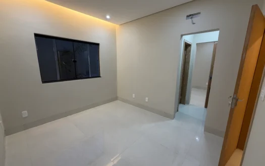 Casa com 3 Suítes na 1003 Sul
