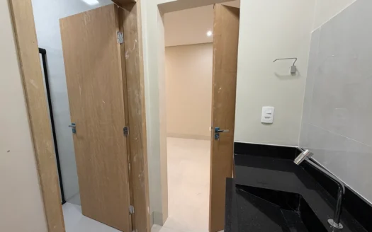 Casa com 3 Suítes na 1003 Sul
