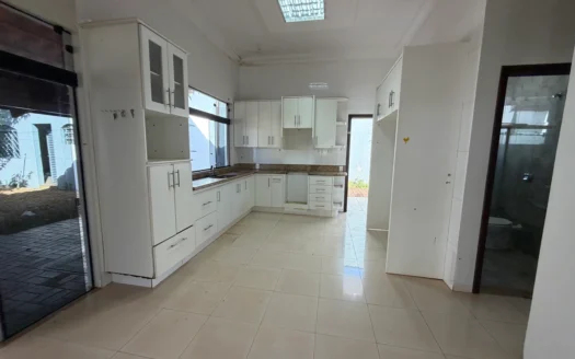 Casa com 4 Quartos
