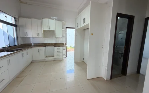 Casa com 4 Quartos