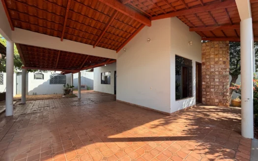 Casa com 4 Quartos