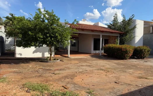 Casa com 4 Quartos