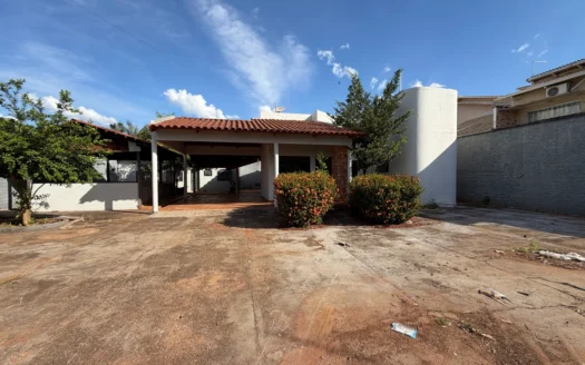 Casa com 4 Quartos