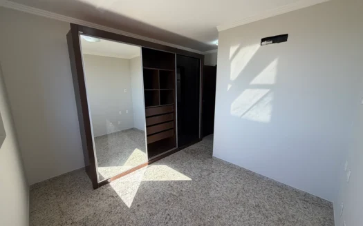 Apartamento com 2 Quartos