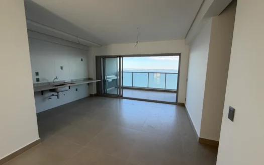 Apartamento de 3 Suítes na Graciosa