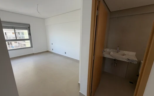 Apartamento de 3 Suítes na Graciosa