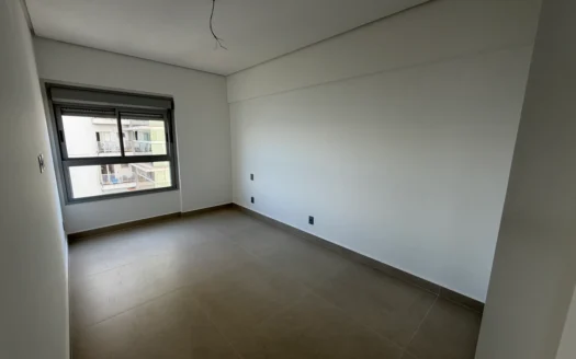 Apartamento de 3 Suítes na Graciosa