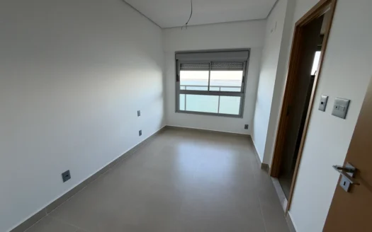 Apartamento de 3 Suítes na Graciosa