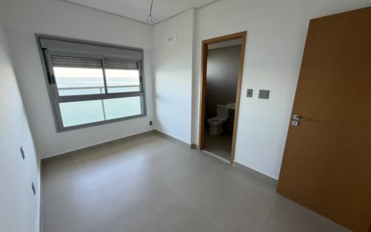 Apartamento de 3 Suítes na Graciosa