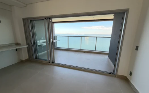 Apartamento de 3 Suítes na Graciosa