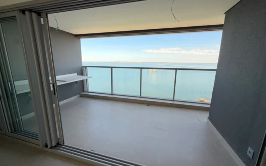 Apartamento de 3 Suítes na Graciosa