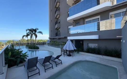 Apartamento de 3 Suítes na Graciosa