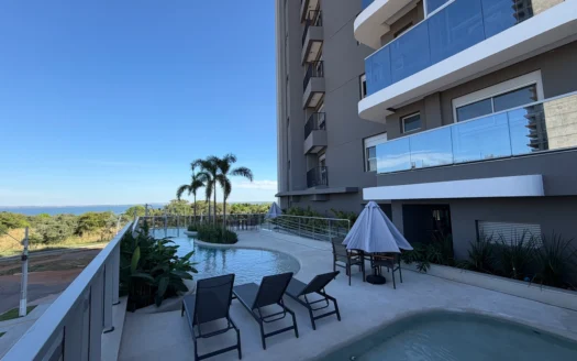 Apartamento de 3 Suítes na Graciosa
