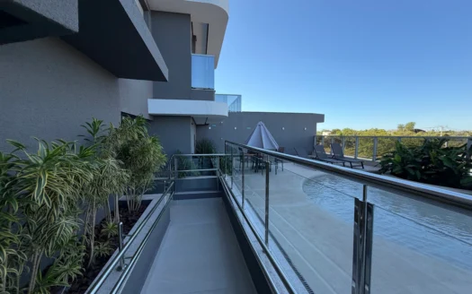 Apartamento de 3 Suítes na Graciosa