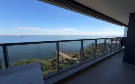 Apartamento de 3 Suítes na Graciosa