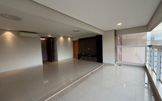 Apartamento com 4 Quartos