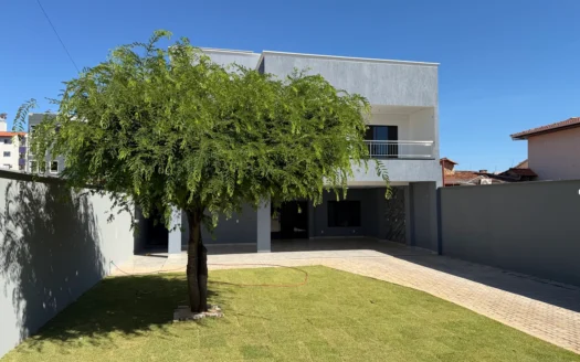 Sobrado com 4 Quartos