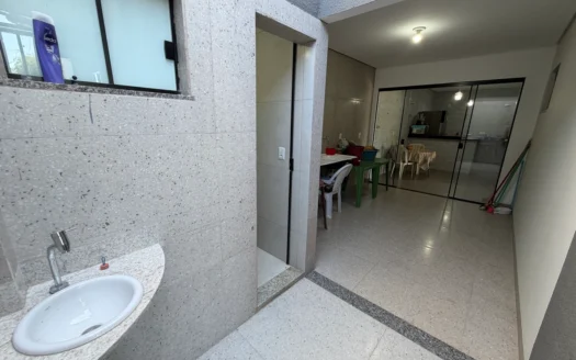 Sobrado com 4 Quartos