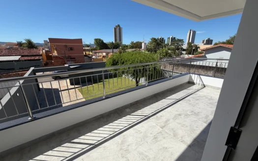 Sobrado com 4 Quartos