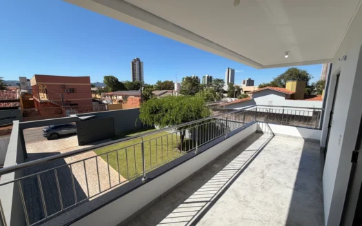 Sobrado com 4 Quartos