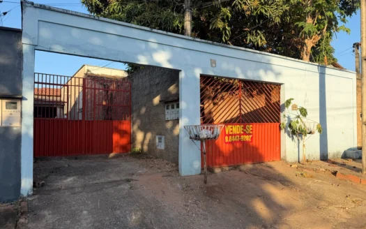 2 Casas em Lote Único