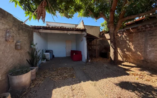 2 Casas em Lote Único