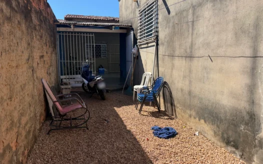 2 Casas em Lote Único