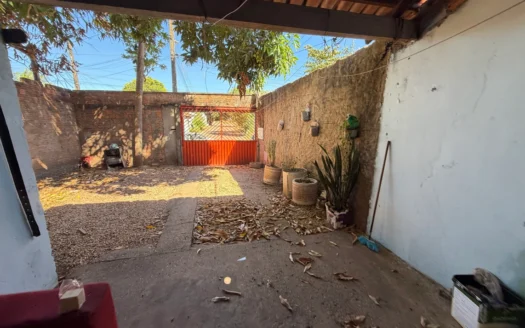 2 Casas em Lote Único