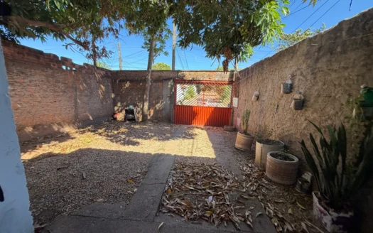 2 Casas em Lote Único
