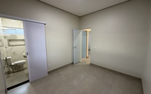 Casa com 4  Quartos