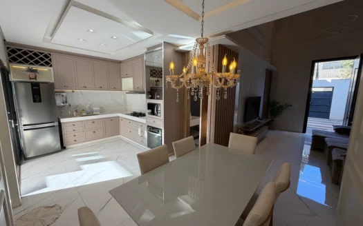 Casa com 3 Suítes Plenas