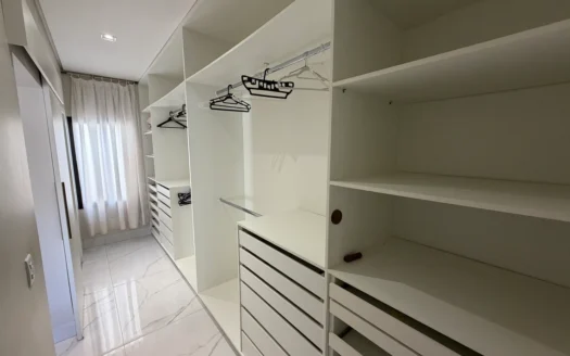 Casa com 3 Suítes Plenas
