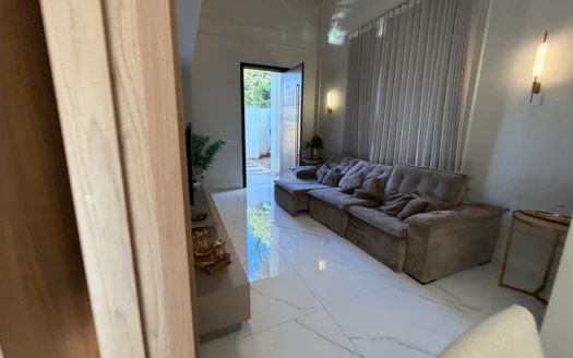 Casa com 3 Suítes Plenas