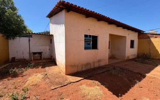 Casa com 2 Quartos
