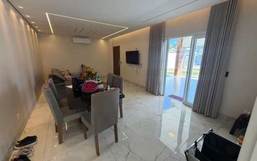 Casa com 3 Suítes