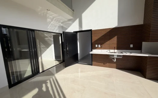 Casa com 4 Suítes